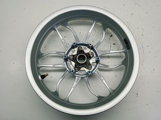 LLANTA TRASERA PIAGGIO MEDLEY 125 ABS