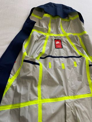 Cazadora impermeable niña Nike azul