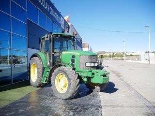 Tractor John Deere 6534