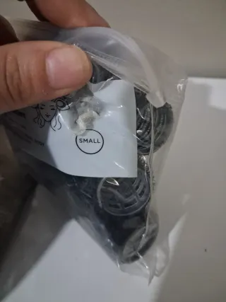 PS... 8 Velcri per capelli neri