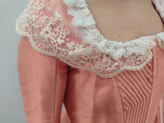 Corpiño de fallera salmón con encaje