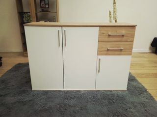 Aparador 3 puertas y 2 cajones