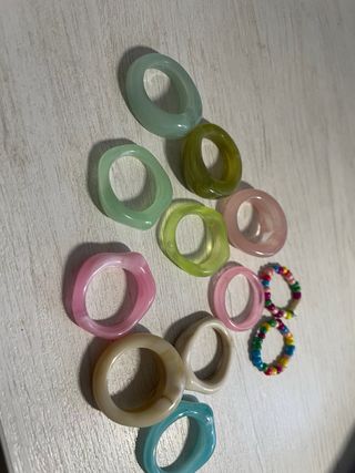 Set de anillos acrílicos moda