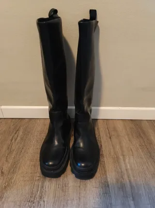 Stivali neri suola track