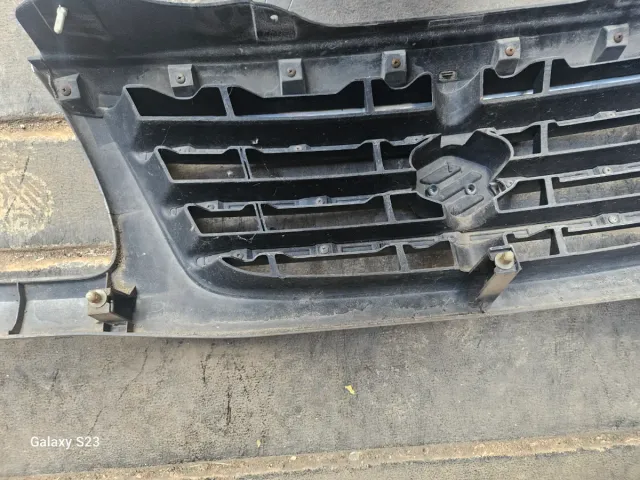 Rejilla Delantera Suzuki Grand Vitara 2003