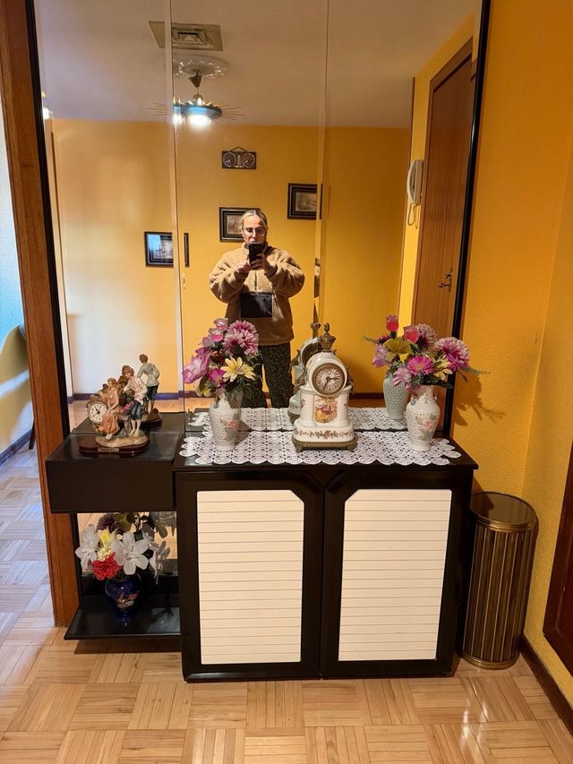 Mueble de entrada madera y cristal