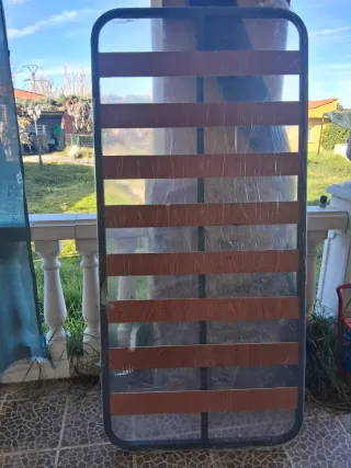 Somier de madera y metal