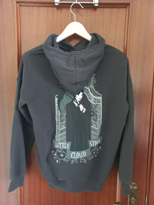 Sudadera Miércoles Addams Negra