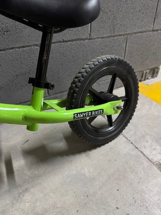 Bicicleta de equilibrio Sawyer verde