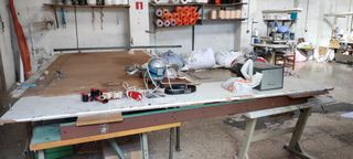 Lote Máquinas de Coser e Hilos Confección Textil