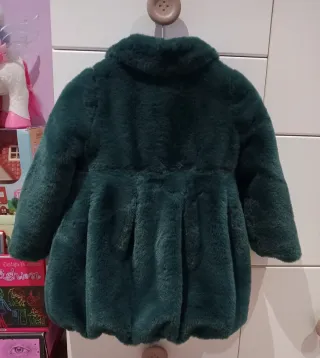 Abrigo niña Mayoral verde talla 7, 122cms