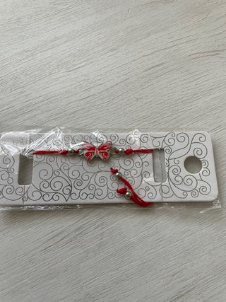 Pulsera hilo rojo mariposa