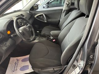Toyota RAV4 2012