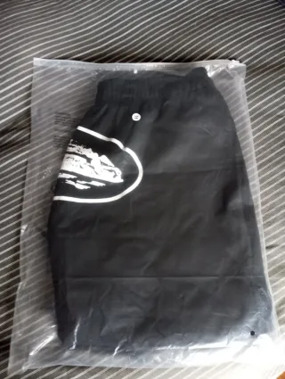 Pantalón corto Corteiz negro imitación