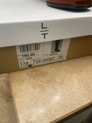 Botas de piel marrones nuevas