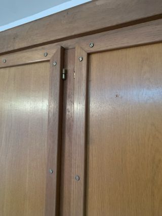 Armario ropero antiguo de madera