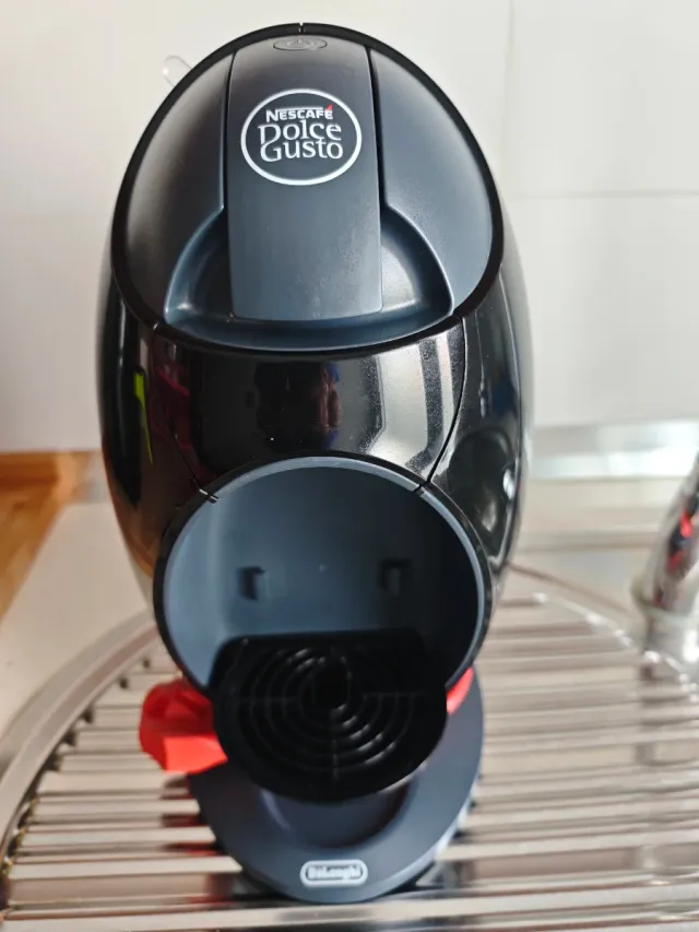 Cafetera Dolce Gusto Negra