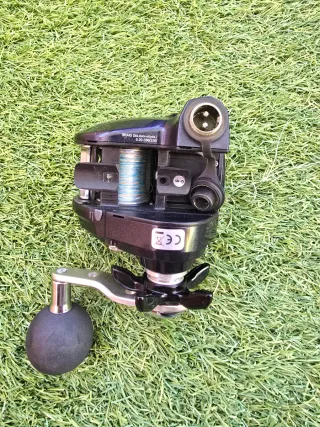 Carrete Eléctrico daiwa Leobritz 200J-L