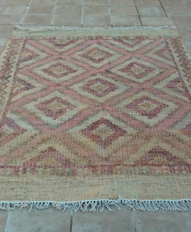 Tapete de salão/quarto bege e rosa