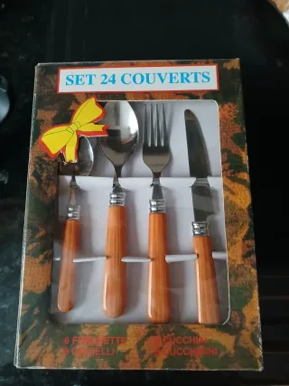 Set 24 Cubiertos Madera y Metal