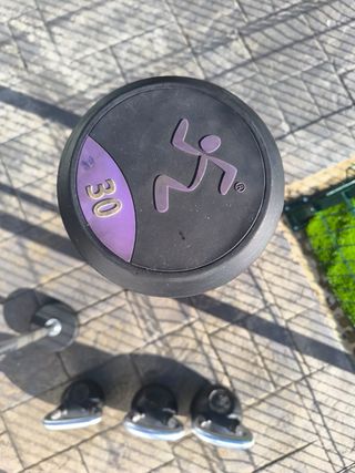 Pesas y mancuernas para gimnasio