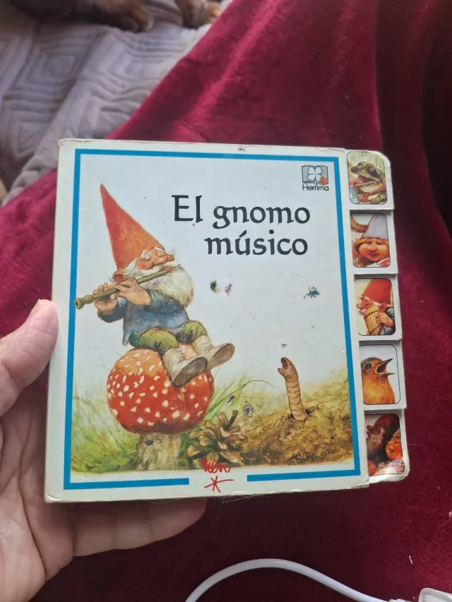 Libro infantil vintage El gnomo músico