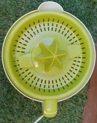 Exprimidor Taurus TC 700