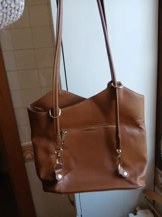 Borsa in pelle marrone a spalla e zaino