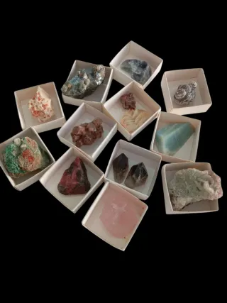 Collezione di 12 Minerali Naturali