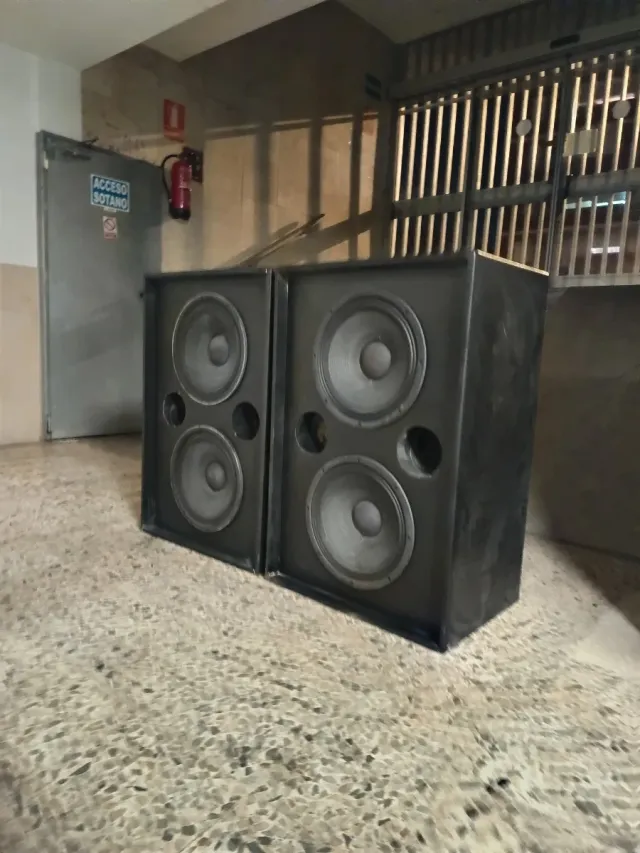 Altavoces KCS Negros