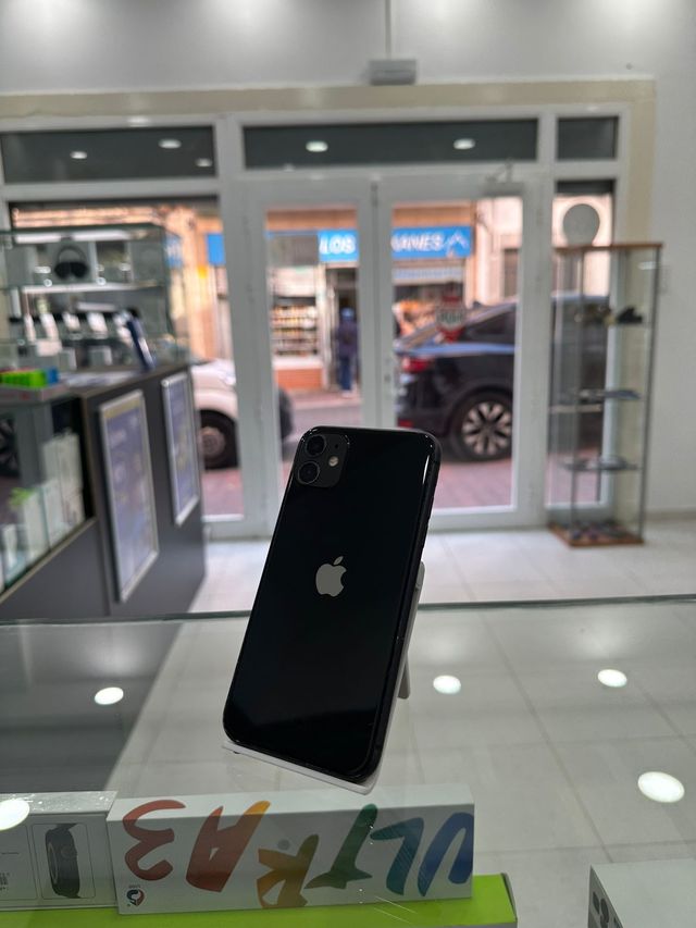 iPhone 11 64GB Negro