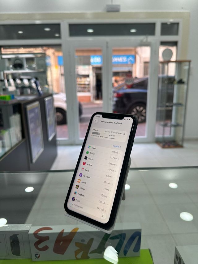 iPhone 11 64GB Negro