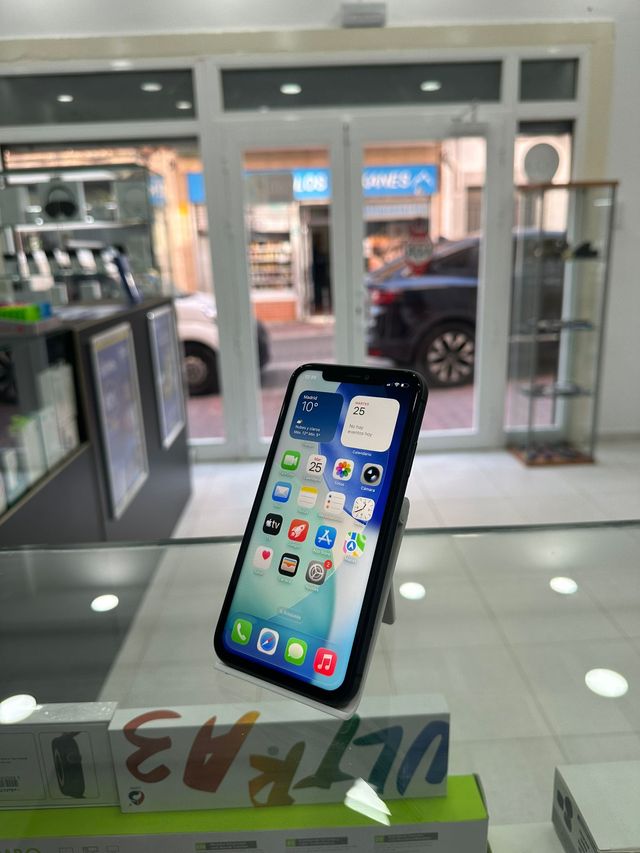iPhone 11 64GB Negro
