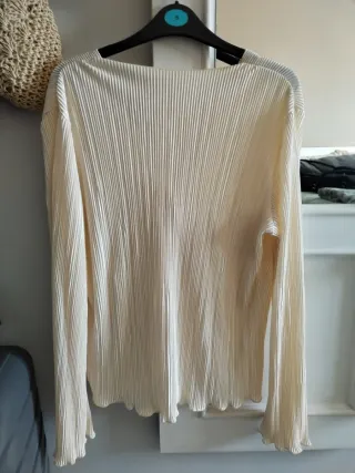 Blusa beige plisada talla única