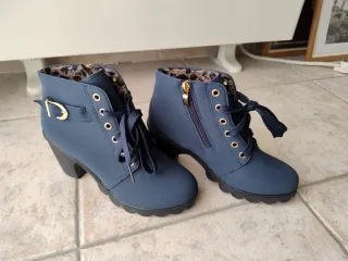 Botines azules talla 36