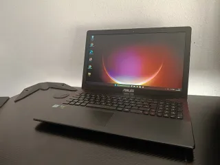 Portátil Asus R510V Negro/Rojo