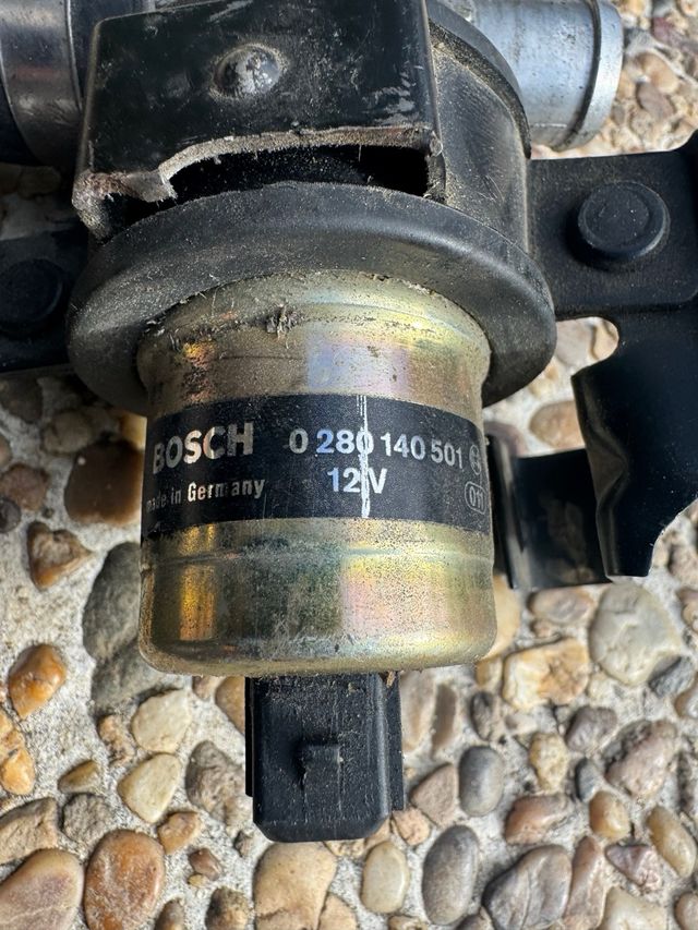 Válvula Ralentí Bosch 0280140501 Clio 16v/otros