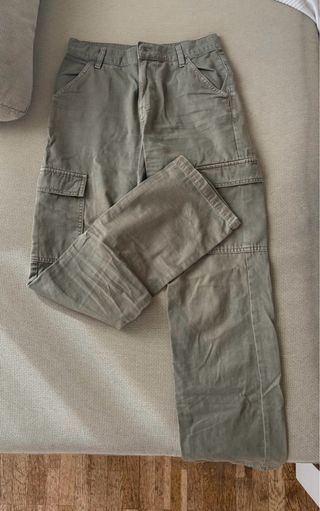Pantalones cargo verde oliva