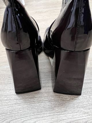 Botines de tacón charol