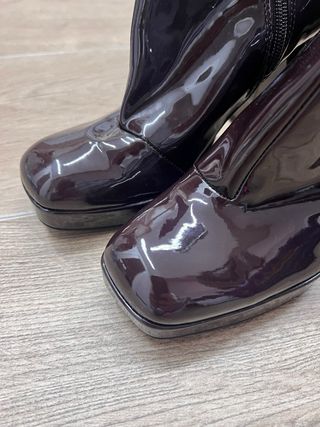 Botines de tacón charol
