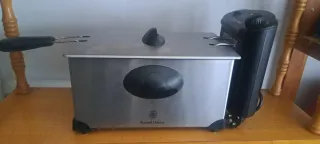 Freidora Russell Hobbs sin estrenar