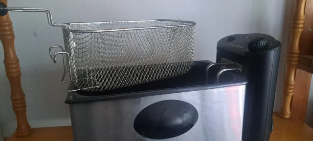 Freidora Russell Hobbs sin estrenar