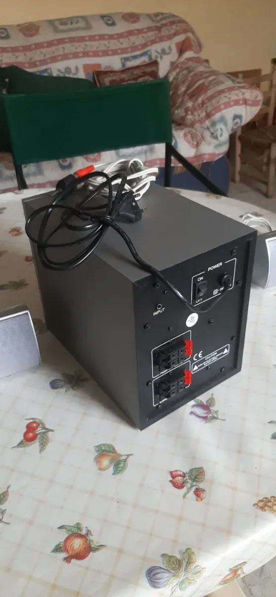 Altavoces 2.1 Plata y Negro