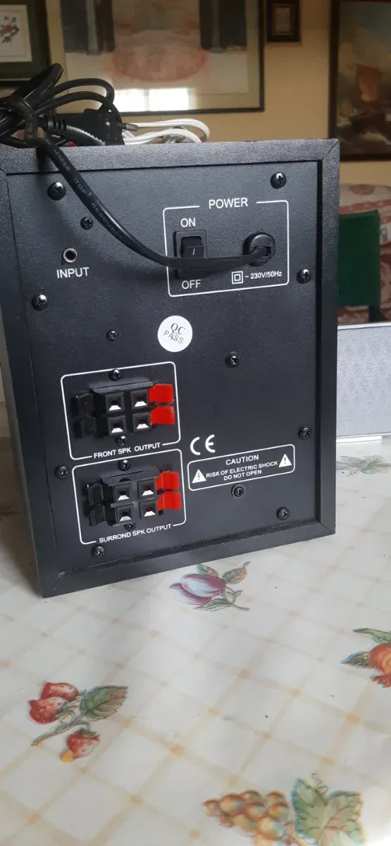 Altavoces 2.1 Plata y Negro