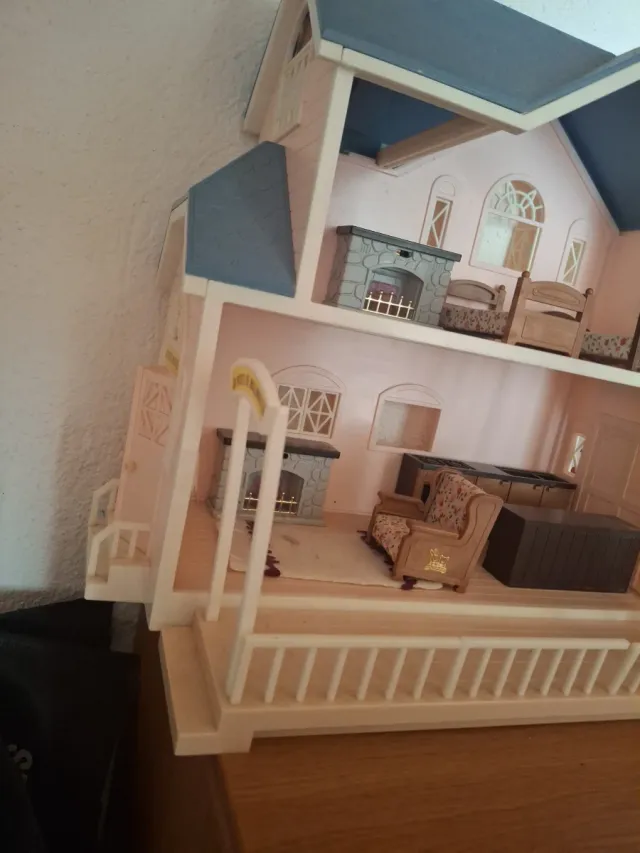 Casa de muñecas Aldea Arce