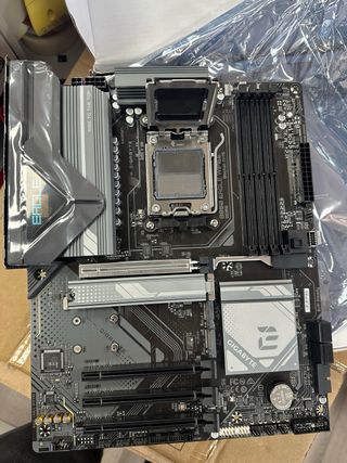 Placa Base Gigabyte B850 EAGLE WIFI6E#010461