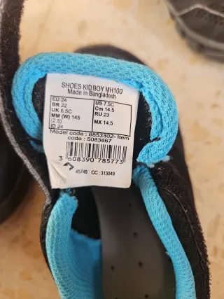 Zapatillas deportivas niños Decathlon 24 y otra 25