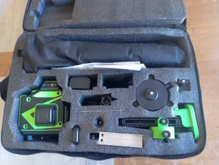 Nivel Láser 4D con batería recargable usb