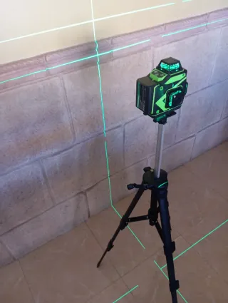 Nivel Láser 4D con batería recargable usb