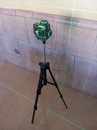 Nivel Láser 4D con batería recargable usb